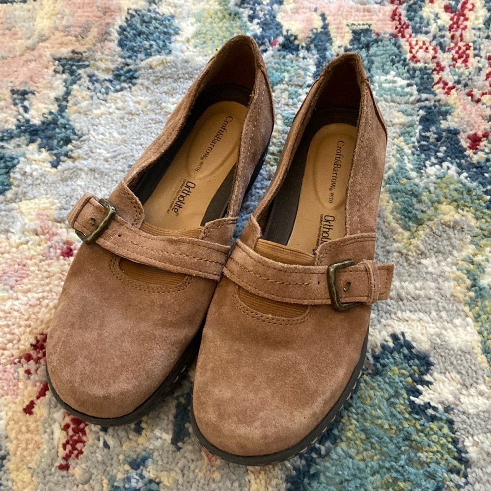 Croft& barrow ortholite- brown suede slip ons- ladies sz 7